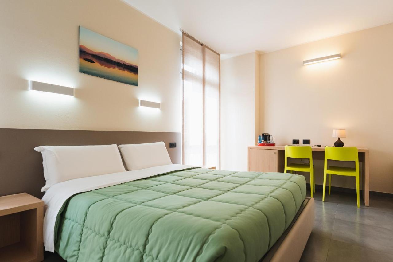 Parini Hotel Bosisio Parini ภายนอก รูปภาพ