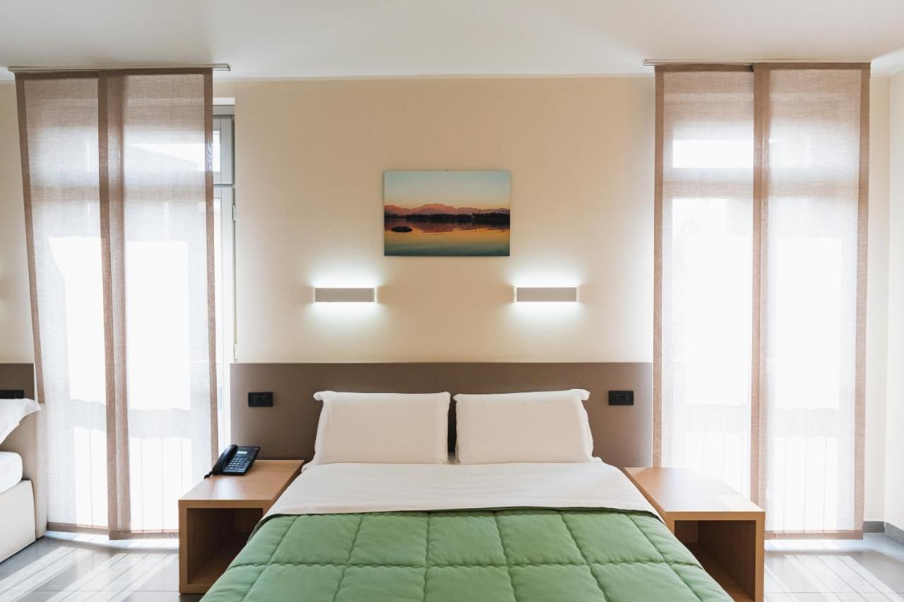 Parini Hotel Bosisio Parini ภายนอก รูปภาพ