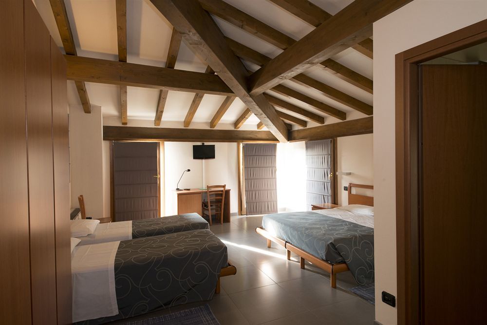 Parini Hotel Bosisio Parini ภายนอก รูปภาพ