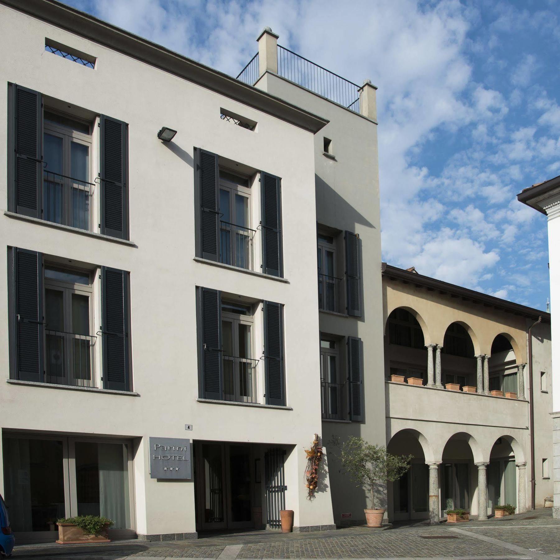 Parini Hotel Bosisio Parini ภายนอก รูปภาพ